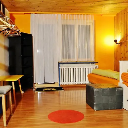 Backpacker Deluxe Capricorn Hostel Laax