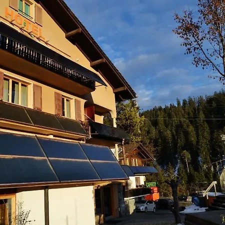 Backpacker Deluxe Capricorn Hostel Laax